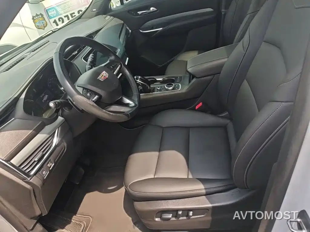 Cadillac XT4 2021 28T FWD Premium Edition — фото 11