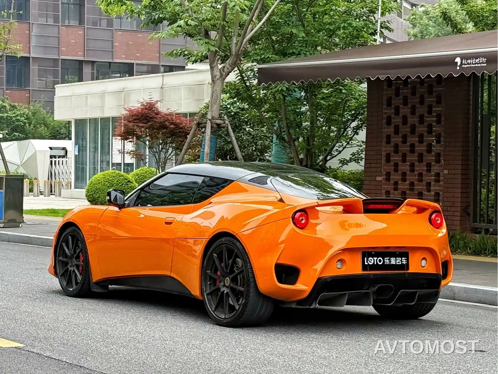 Lotus Cars Evora 2019 GT410 Sport — фото 4
