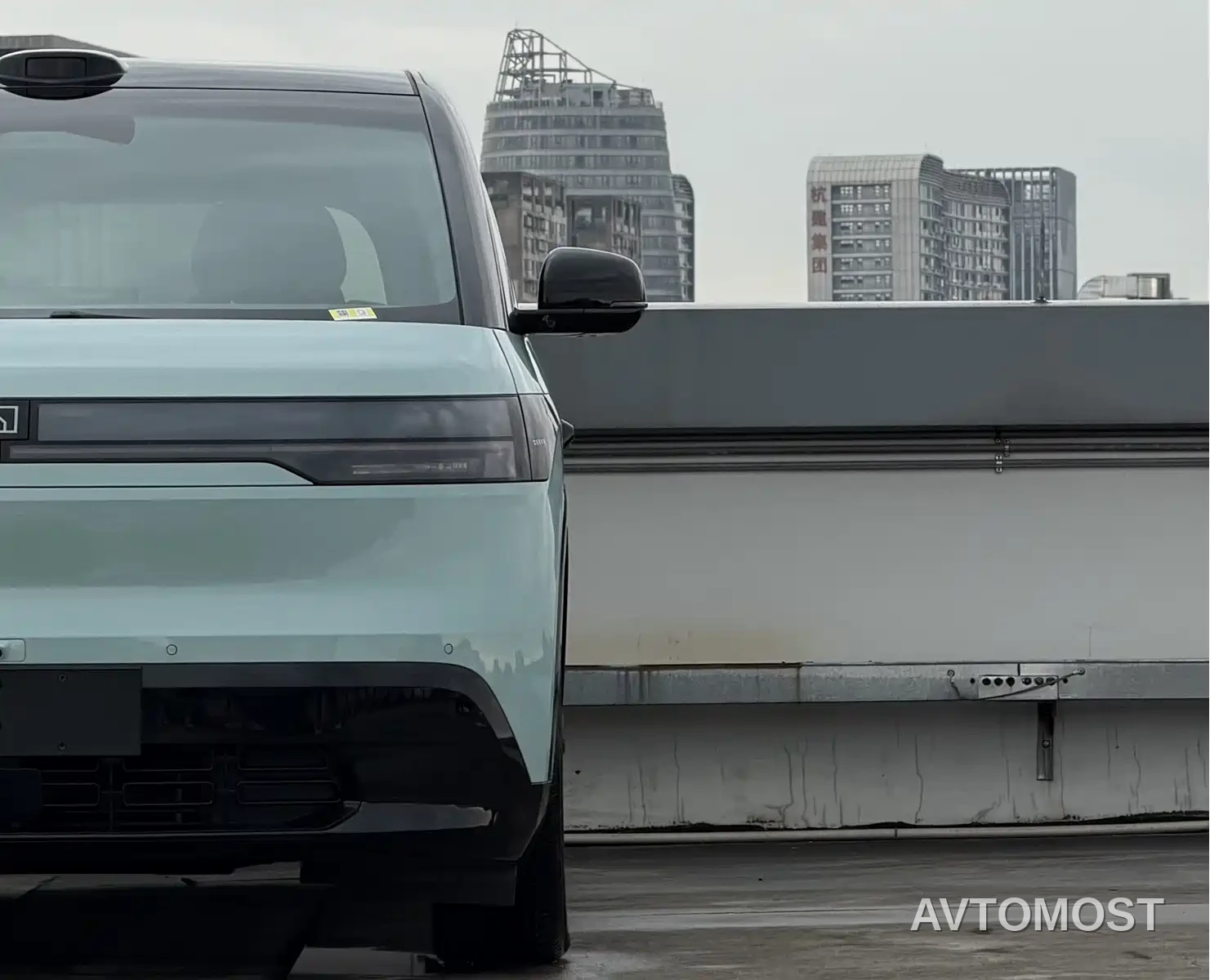 Zeekr MIX 2025 Smart Driving Edition — фото 3