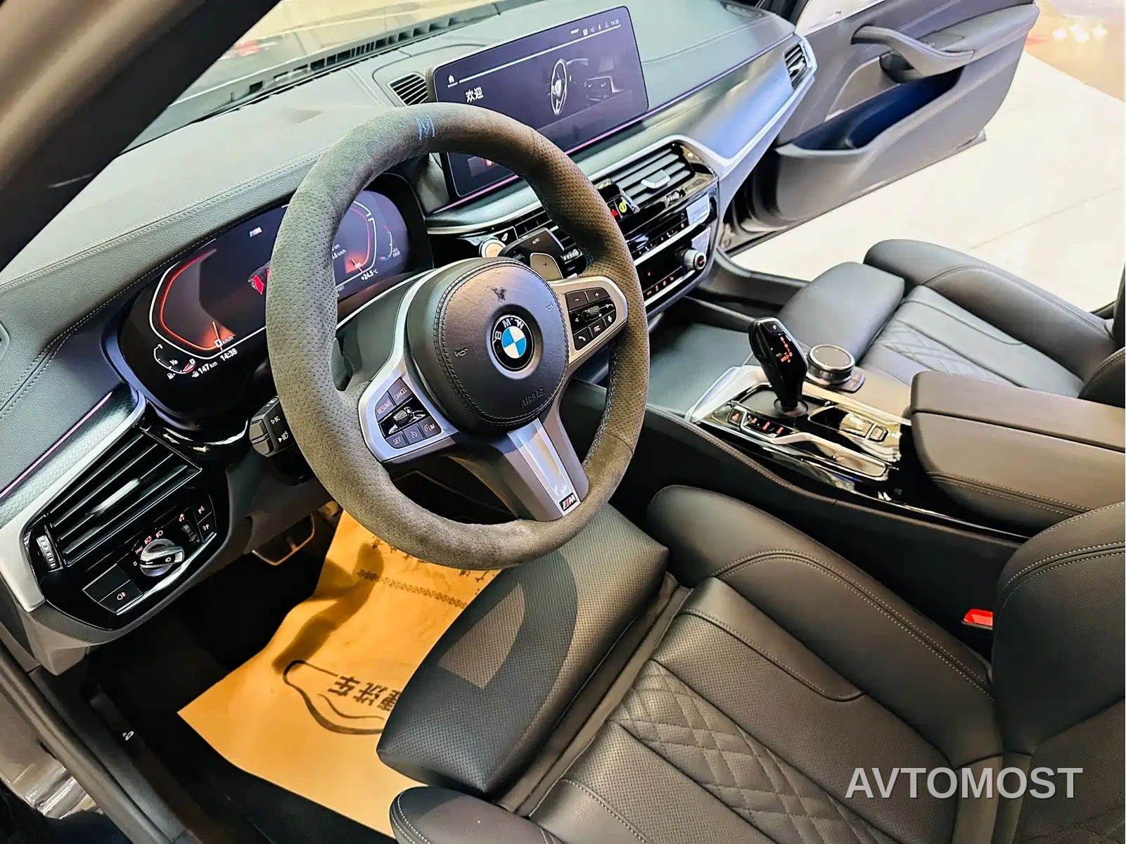 BMW 5 Series (Import) 2022 Model Second Facelift 530i M Sport Package — фото 9