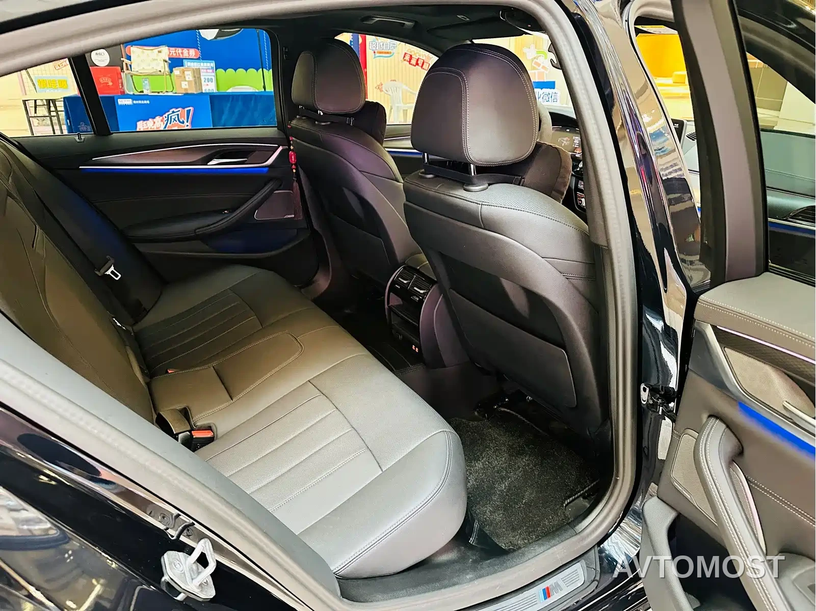 BMW 5 Series (Import) 2022 Model Second Facelift 530i M Sport Package — фото 13