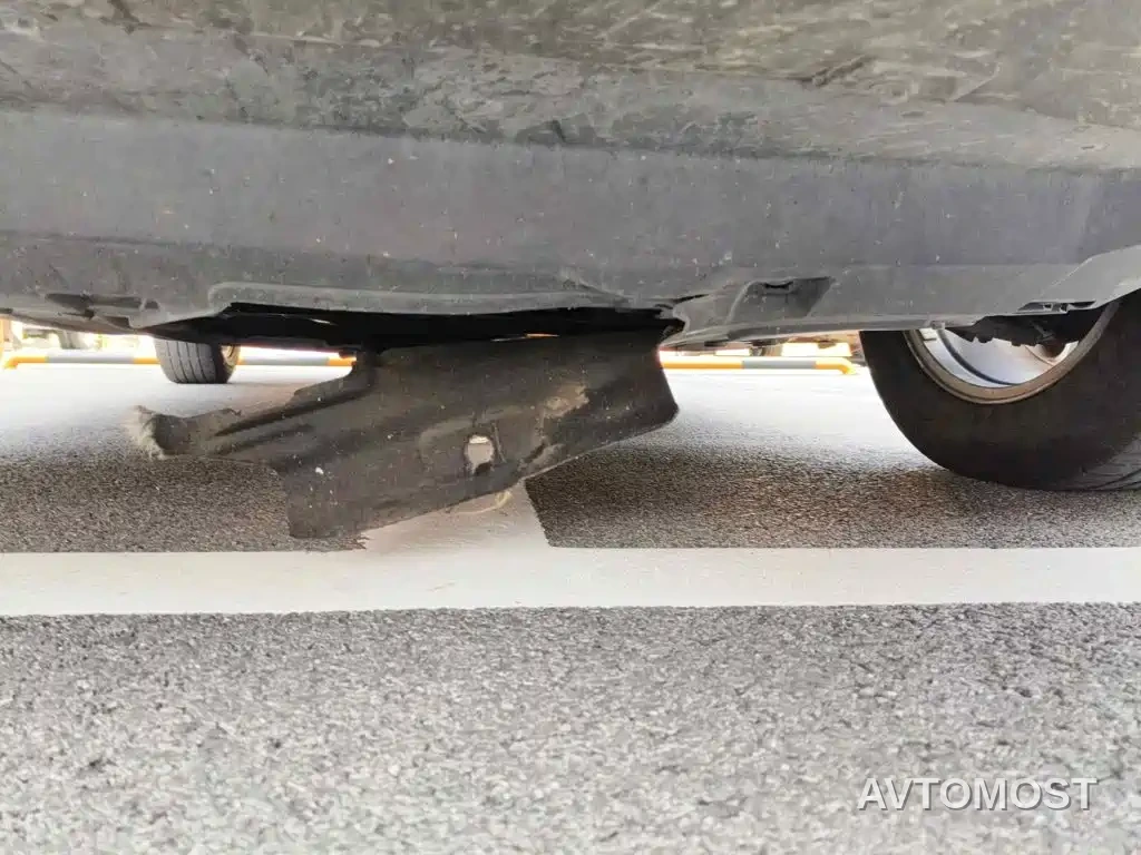 Haval M6 2021 PLUS 1.5T DCT Elite Smart Connect — фото 10