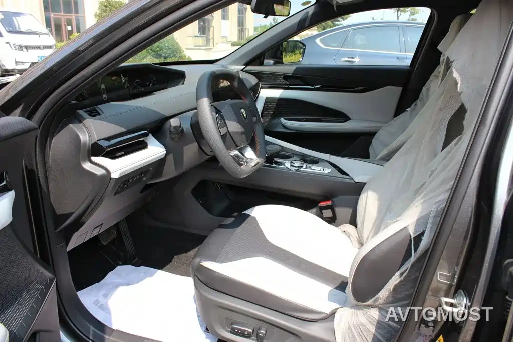 Changan UNI-V iDD 2024 Blue Whale Smart iDD 136km Smart Cool — фото 12
