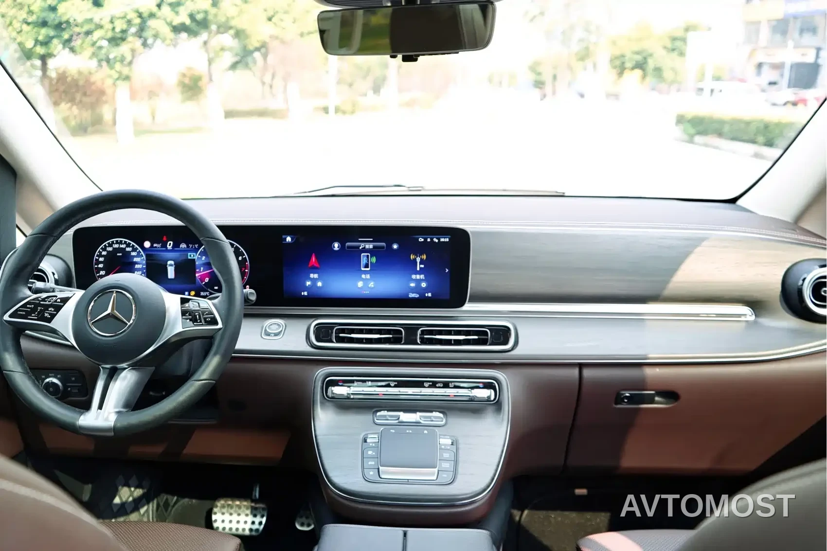 Mercedes-Benz V-Class 2024 V 300 L Long Wheelbase Premium — фото 19