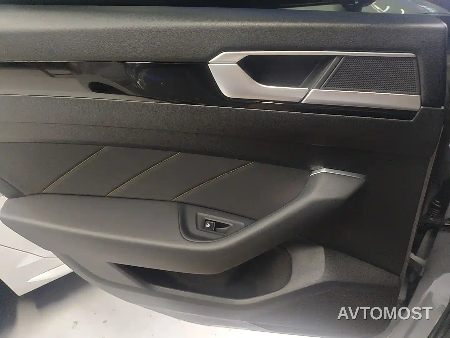 Volkswagen FAW-Volkswagen CC 2021 380TSI Eye-catching Edition — фото 10