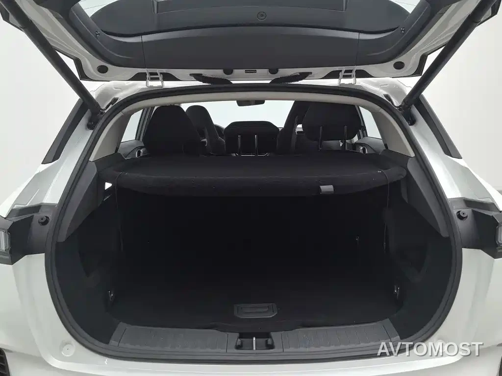 Lynk & Co 06 EM-P 2022 PHEV 84KM Range Pro — фото 14