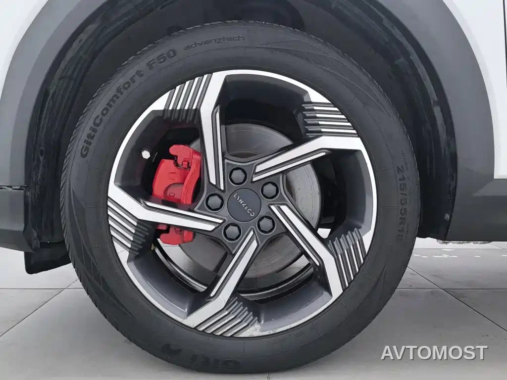 Lynk & Co 06 EM-P 2022 PHEV 84KM Range Pro — фото 15
