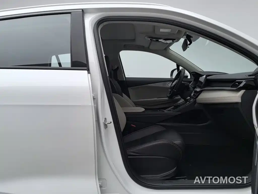 Lynk & Co 06 EM-P 2022 PHEV 84KM Range Pro — фото 21