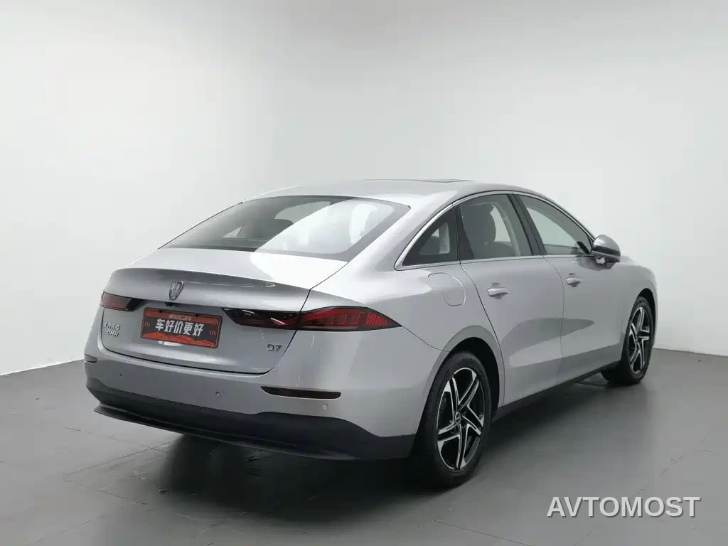 Roewe D7 2023 DMH 125km Flagship Edition — фото 1