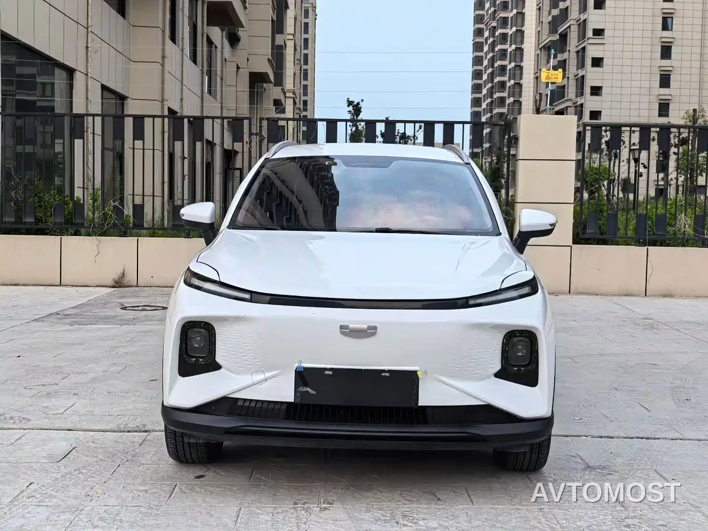 Geely Geometry E Firefly 2022 320KM Well-behaved Tiger 4-seater — фото 2