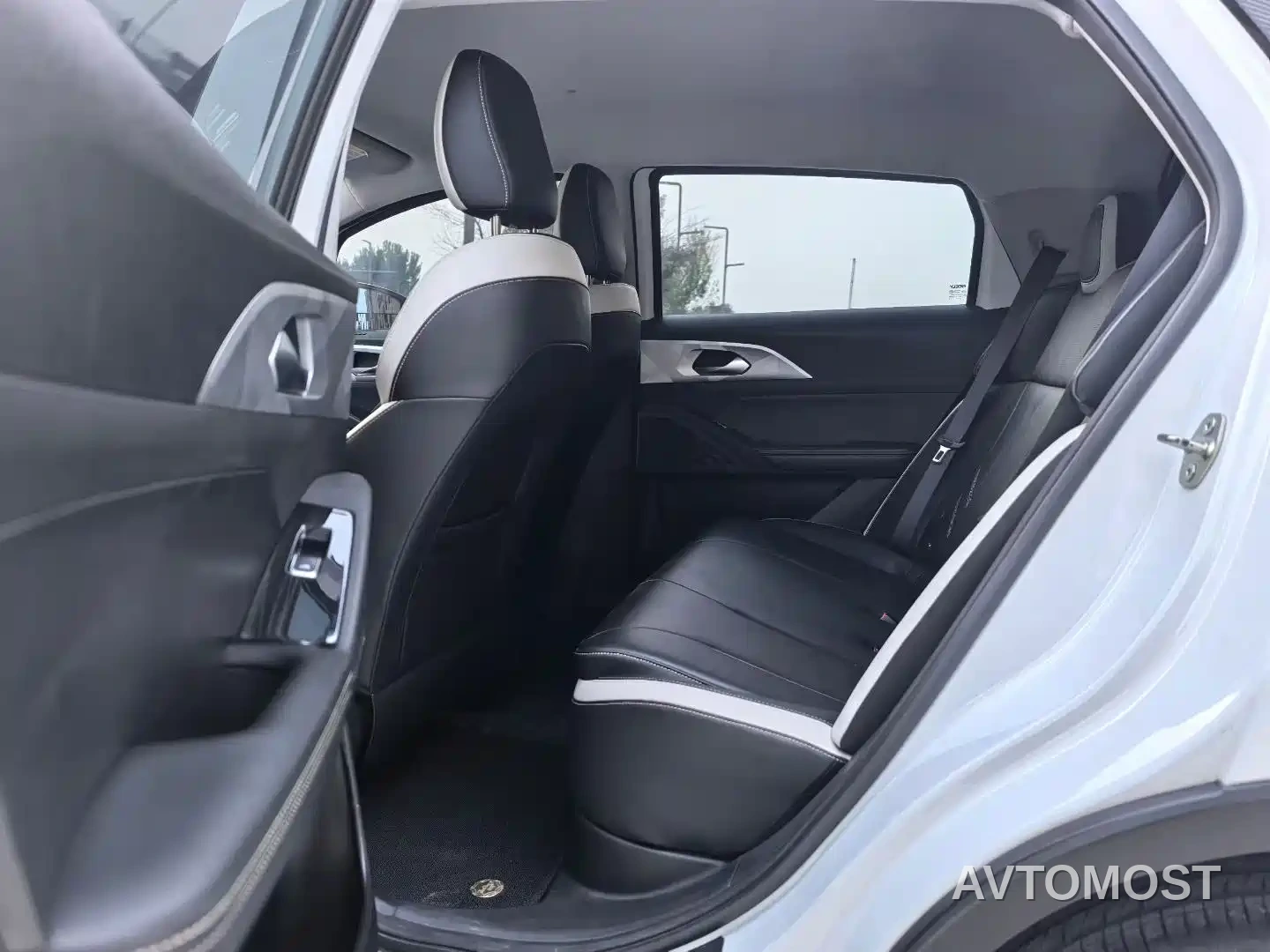 Geely Geometry E Firefly 2022 320KM Well-behaved Tiger 4-seater — фото 5
