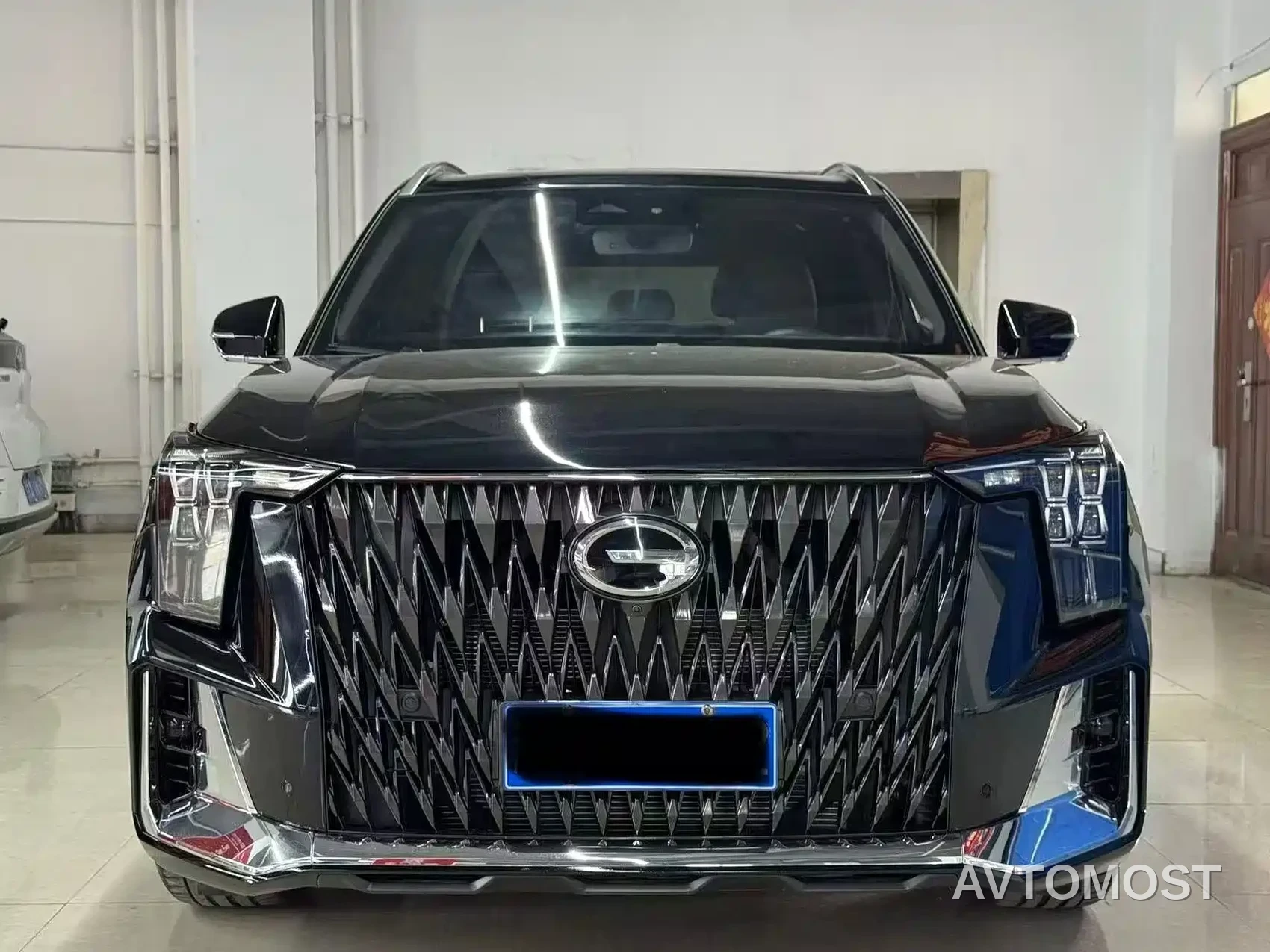 GAC Trumpchi GS8 2022 Dual Engine Series 2.0TM 2WD Premium Edition (7-Seater) — фото 2