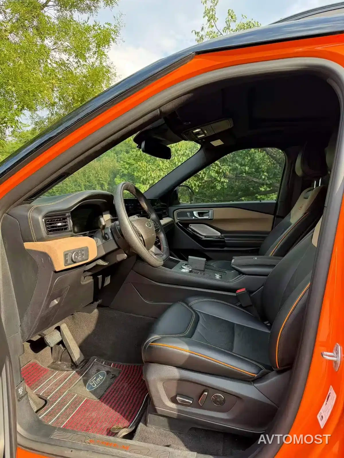 Ford Explorer 2024 2.3T EcoBoost Kunlun Summit Edition 7-Seater — фото 4
