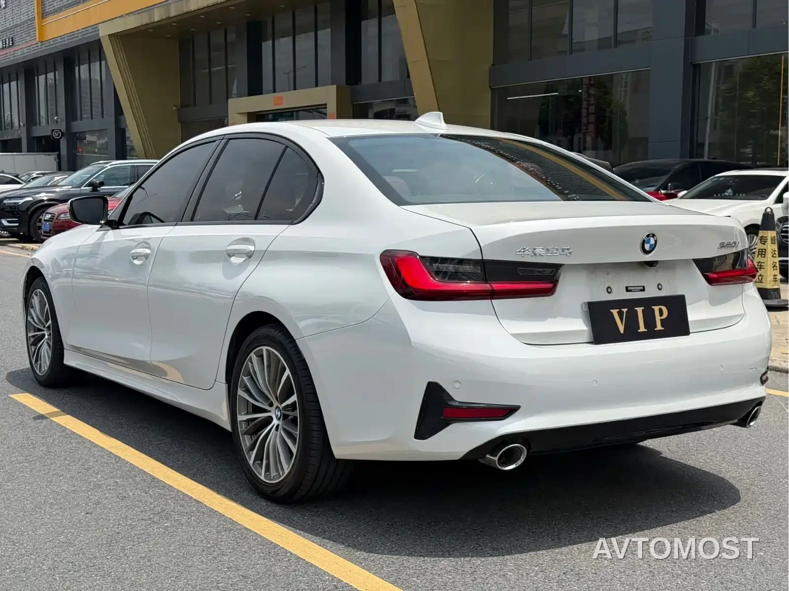 BMW 3 Series 2022 320i Sport Package — фото 7