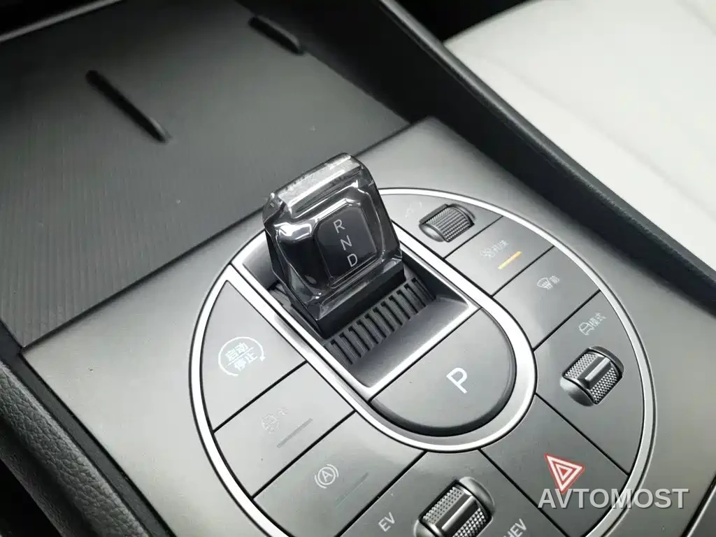 BYD Hai Bao 05 DM-i 2025 DM-i Smart Drive Edition 55KM Luxury — фото 12