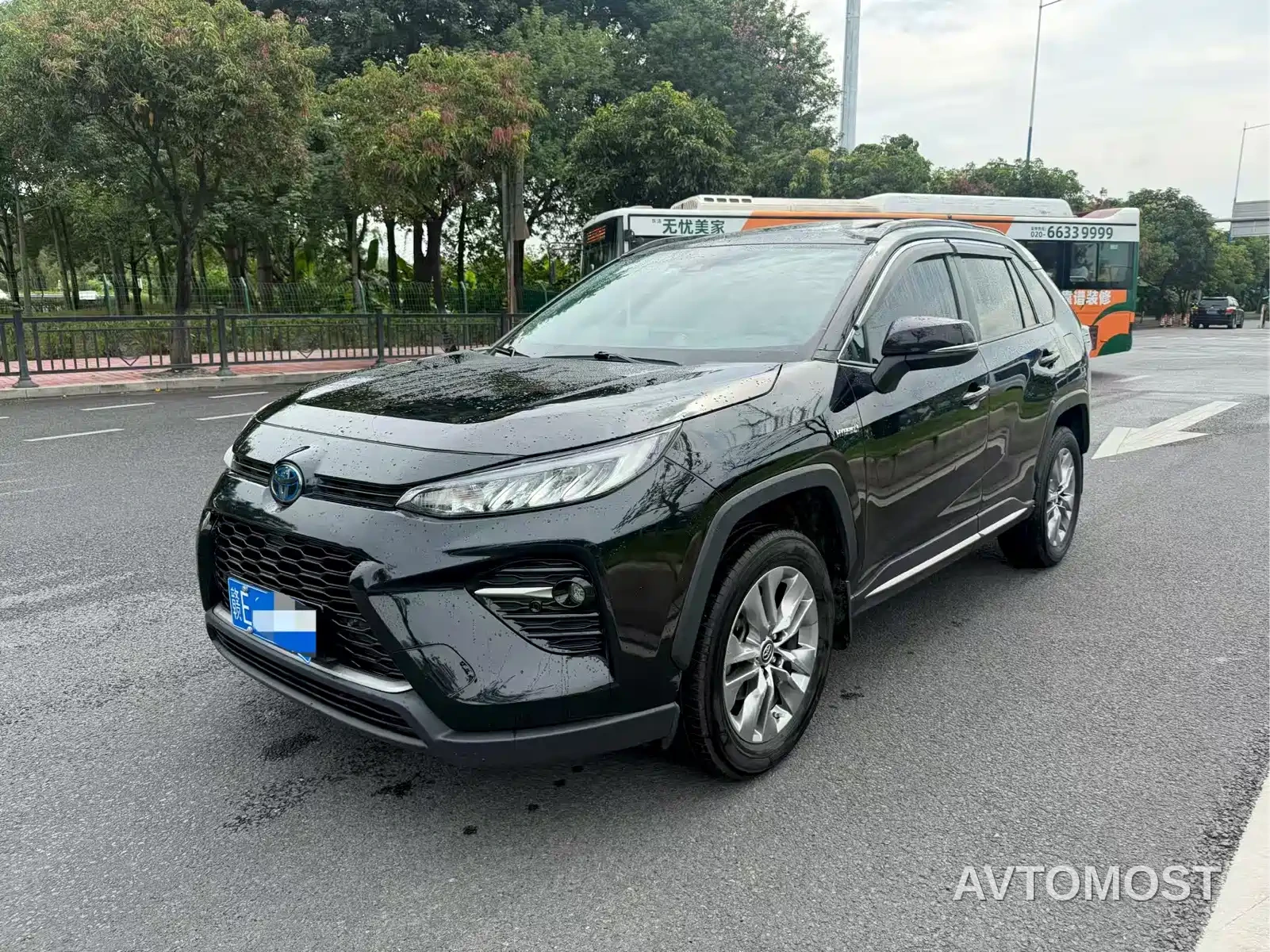 Toyota Wildlander 2021 Hybrid 2.5L E-CVT AWD Luxury Edition — фото 1