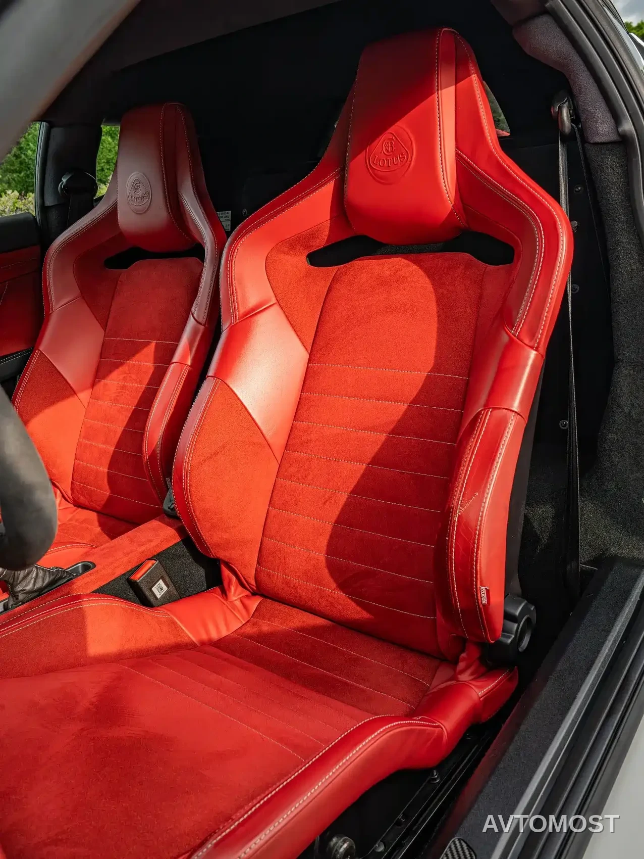 Lotus Cars Evora 2019 GT410 Sport — фото 12