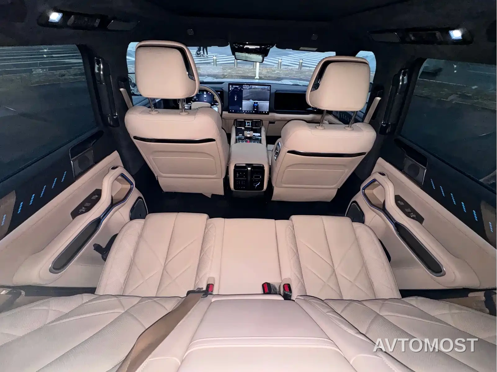 Fang Cheng Bao Leopard 8 2025 Zhiyong Flagship 7-Seater — фото 14