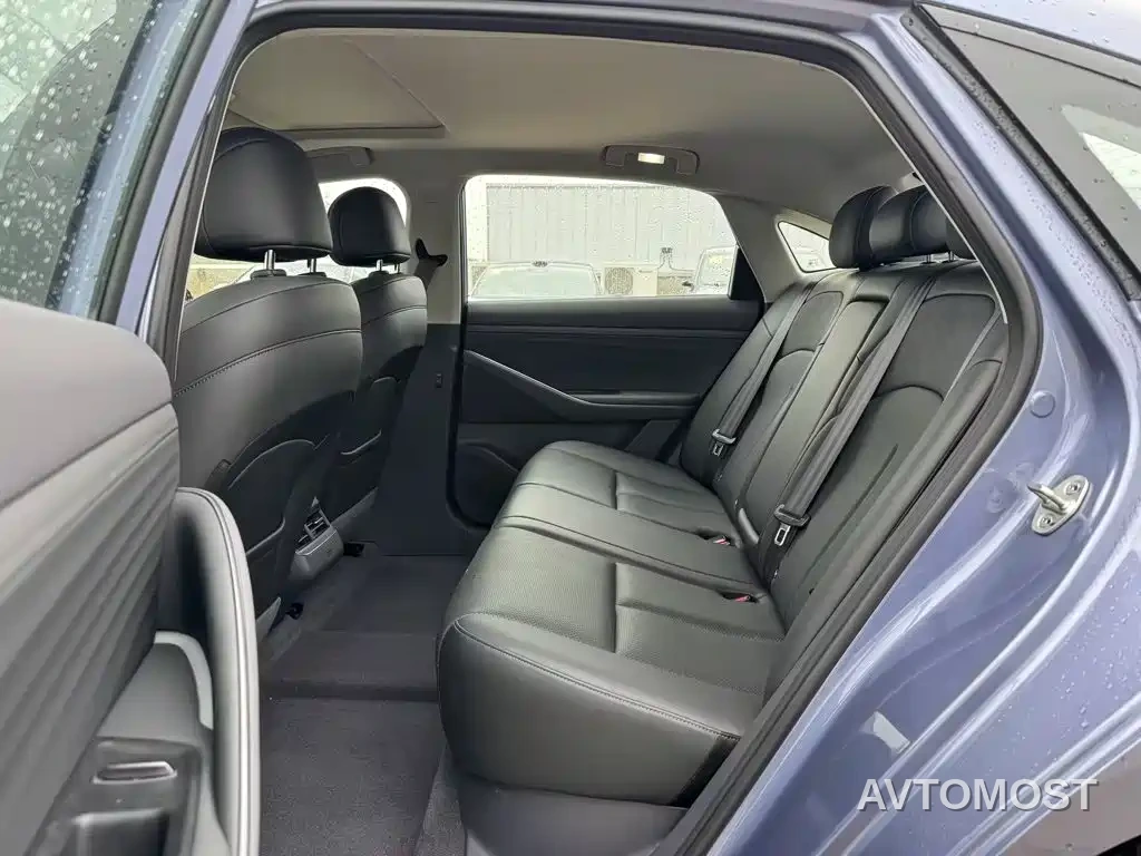 Nissan N6 2025 Mid Configuration — фото 11