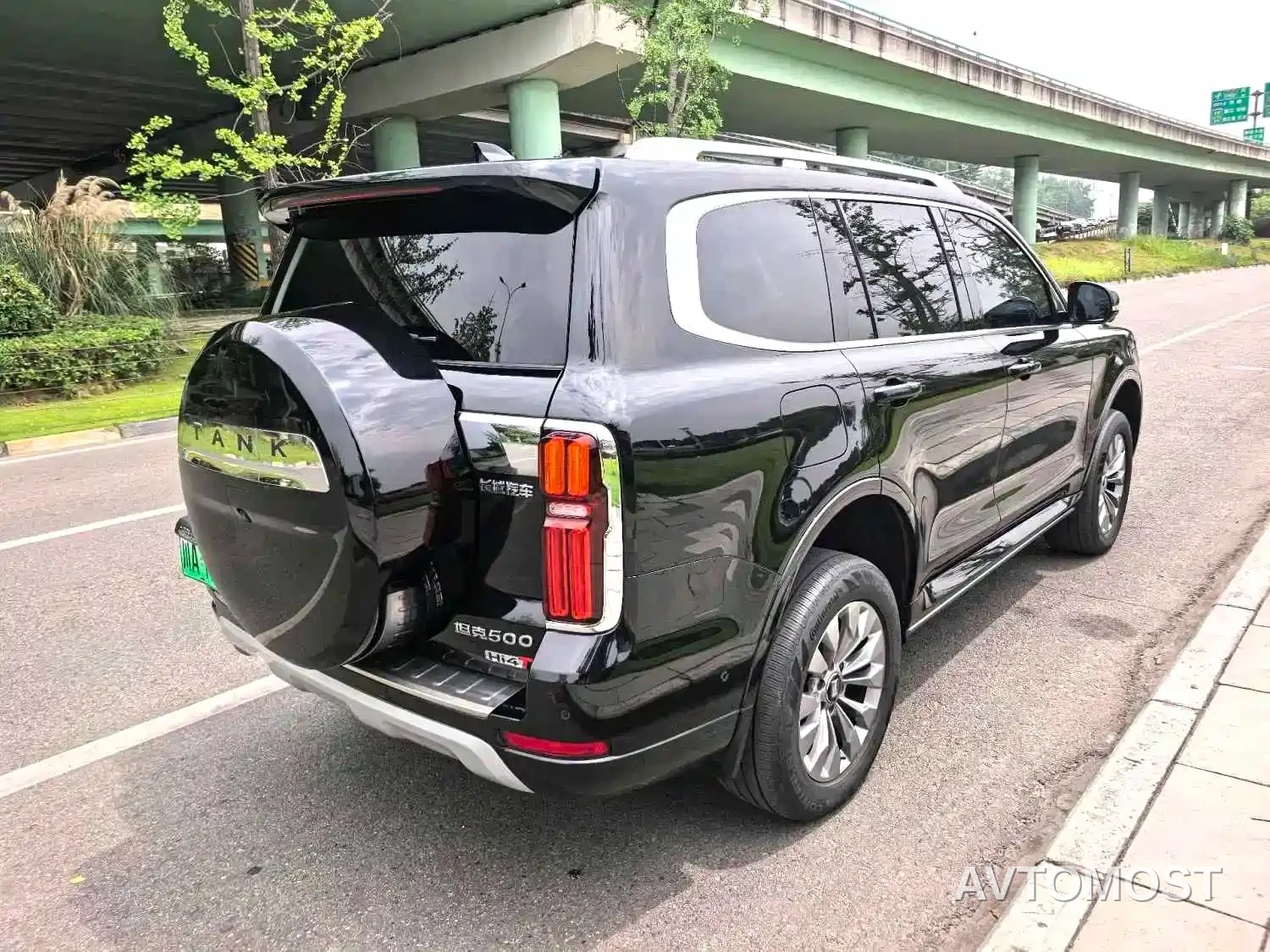 Tank 500 EV 2023 Hi4-T — фото 2