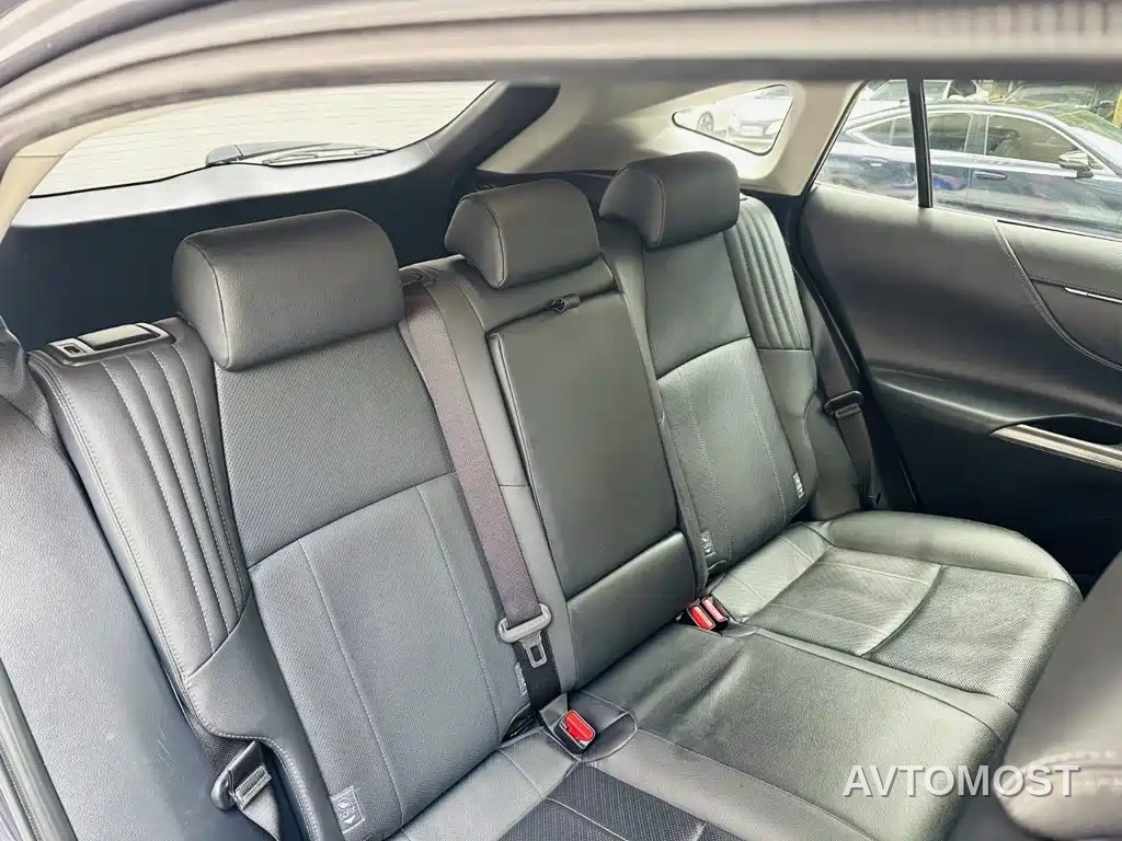Toyota Lingfang HARRIER 2022 Hybrid 2.5L CVT 2WD Luxury Edition — фото 8