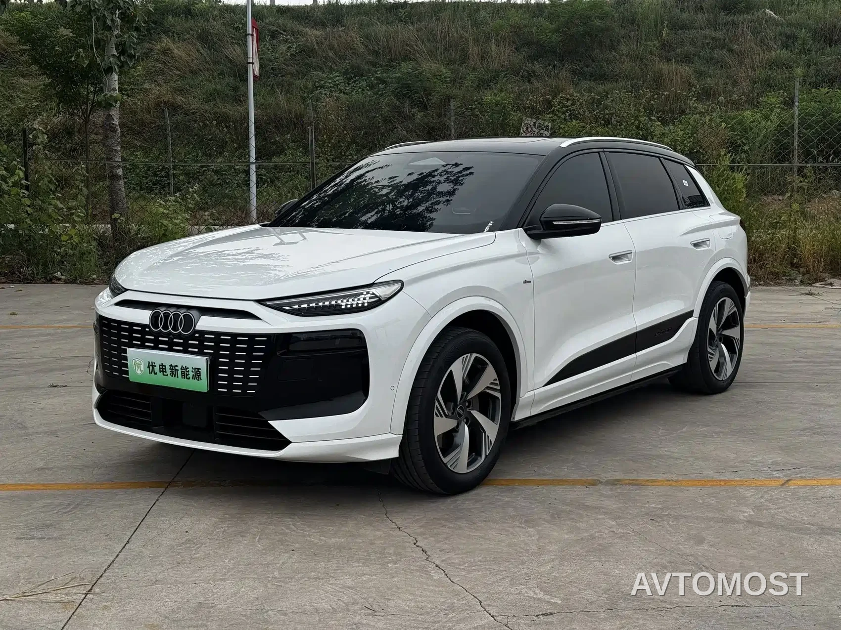 Audi Q6L e-tron 2025 Extended Range Edition — фото 1