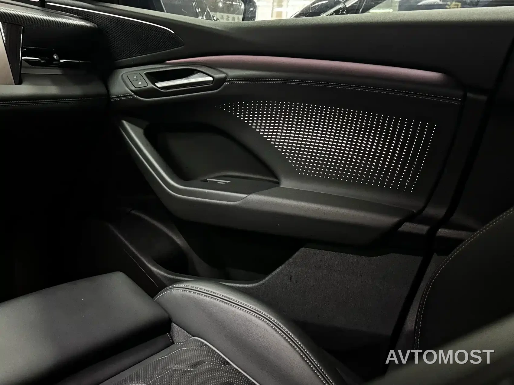 Audi Q6L e-tron 2025 Extended Range Edition — фото 20