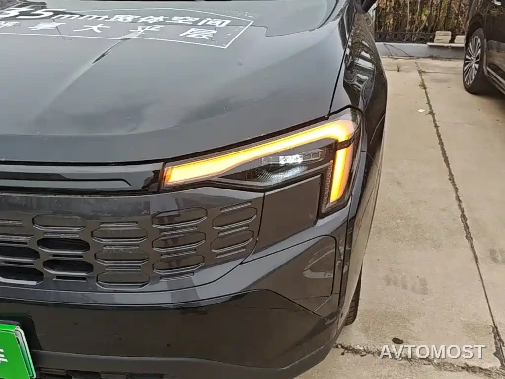 Ford Lingrui New Energy 2025 Model Platinum Edition — фото 15