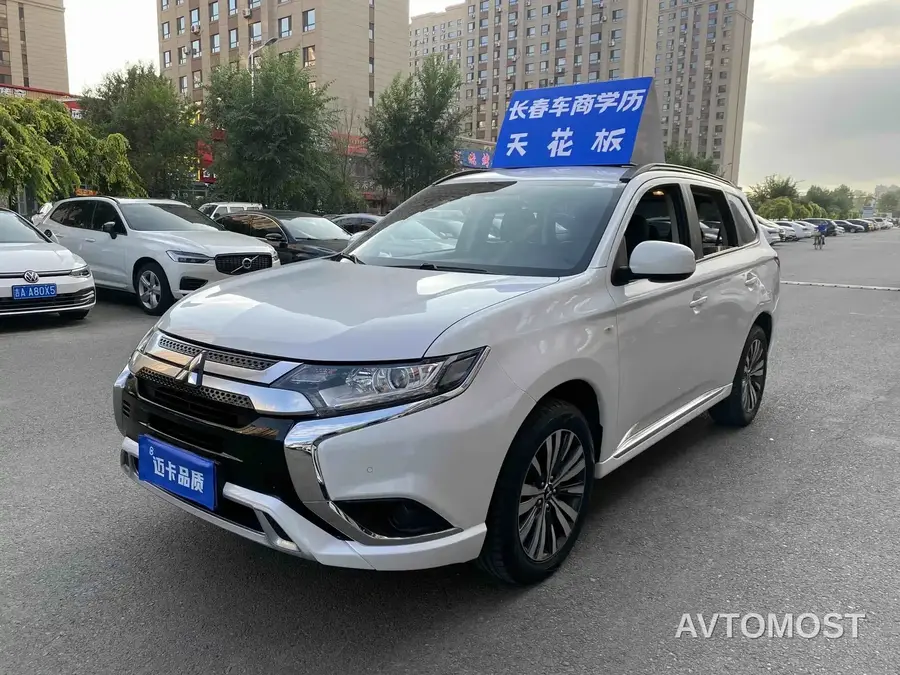 Mitsubishi Outlander 2021 2.0L 2WD Smooth Ride Version 5-Seater