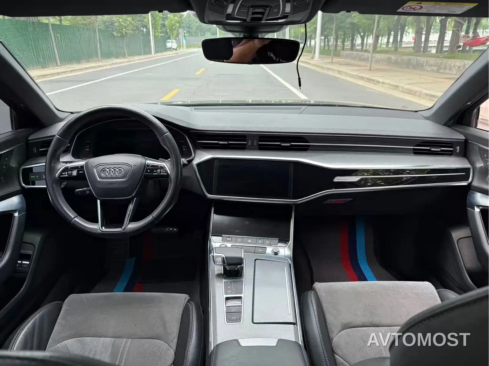 Audi A6L New Energy 2020 55 TFSI e quattro — фото 5