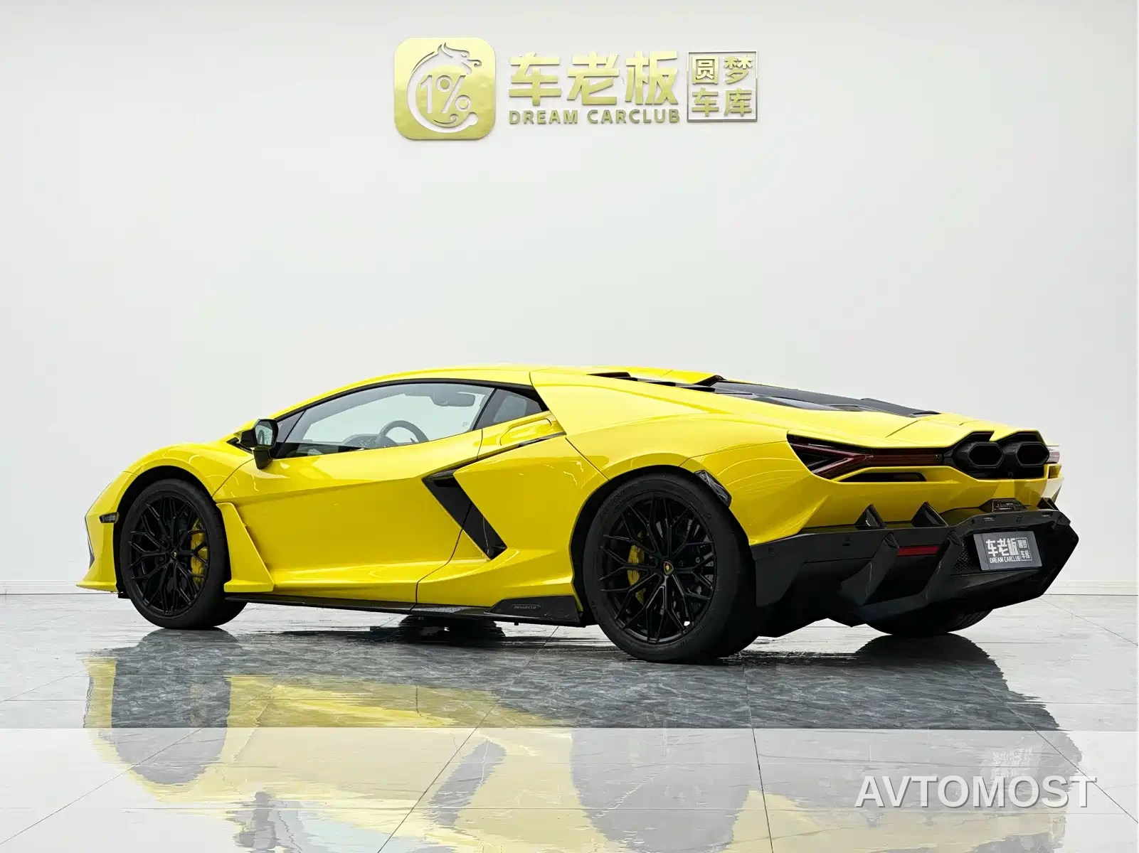 Lamborghini Revuelto 2023 6.5L PHEV Standard — фото 8