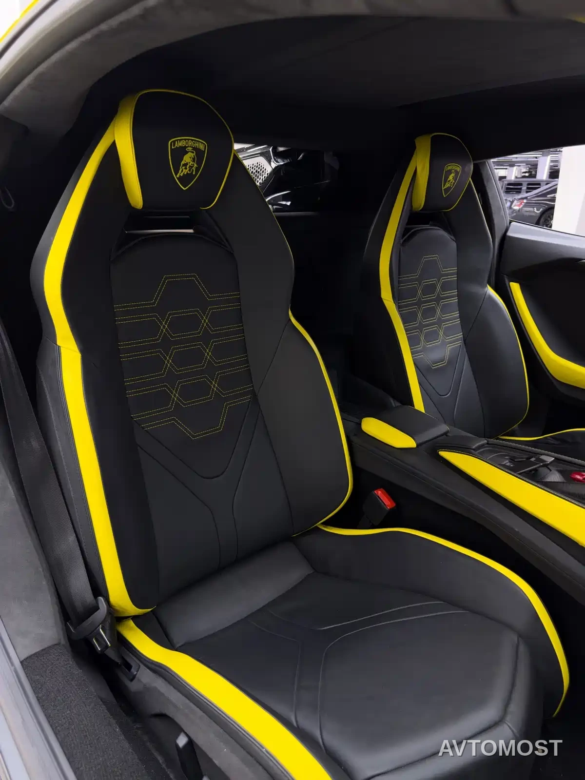 Lamborghini Revuelto 2023 6.5L PHEV Standard — фото 20