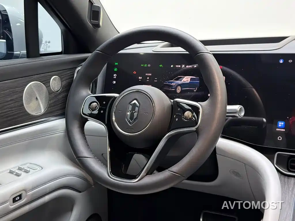 AITO M9 2024 Range Extender Max Edition 42kWh 6-seater — фото 11