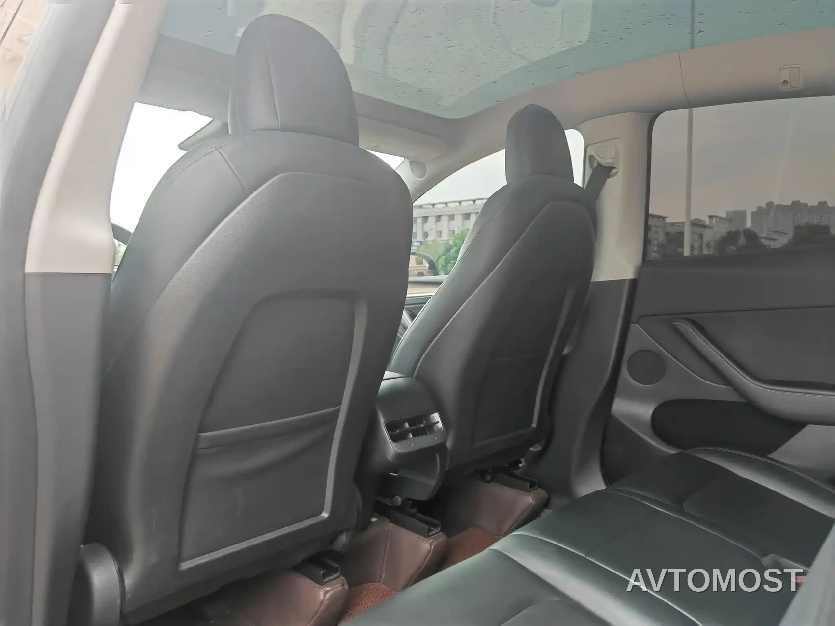 Tesla Model Y 2021 Standard Range Rear-Wheel Drive — фото 15