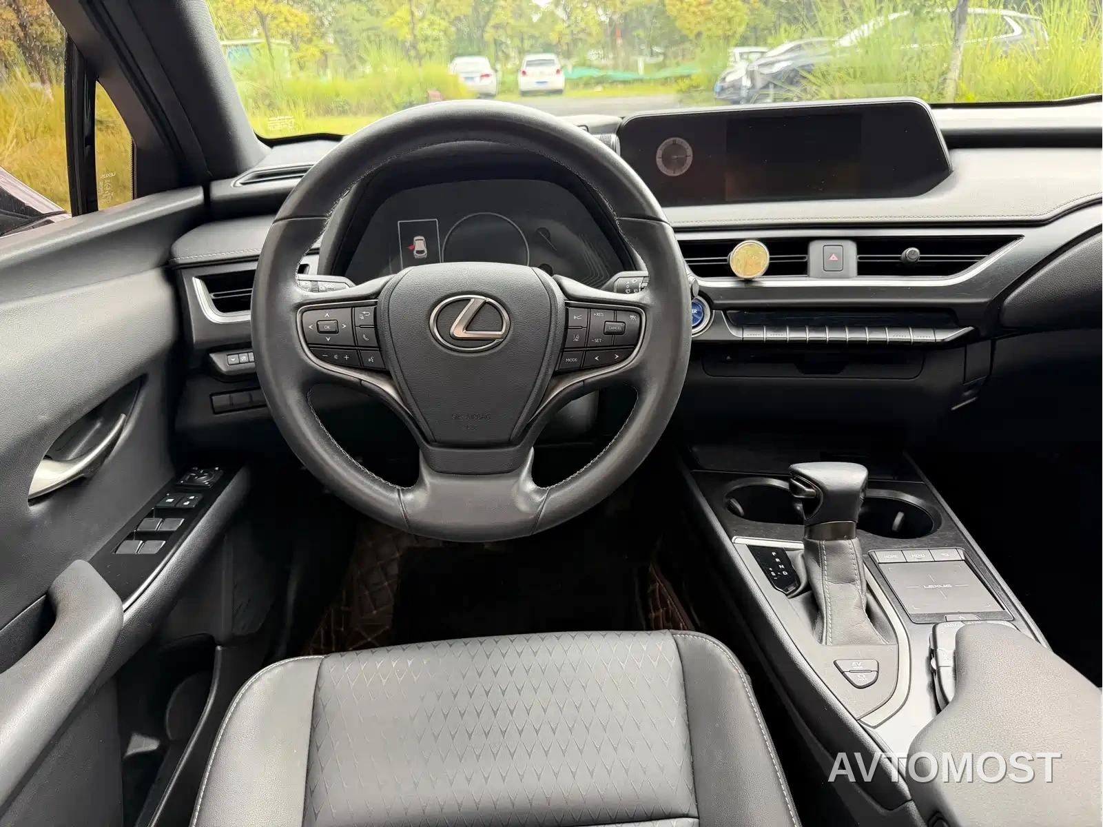 Lexus UX 2020 260h Explore Fun Edition China V — фото 11
