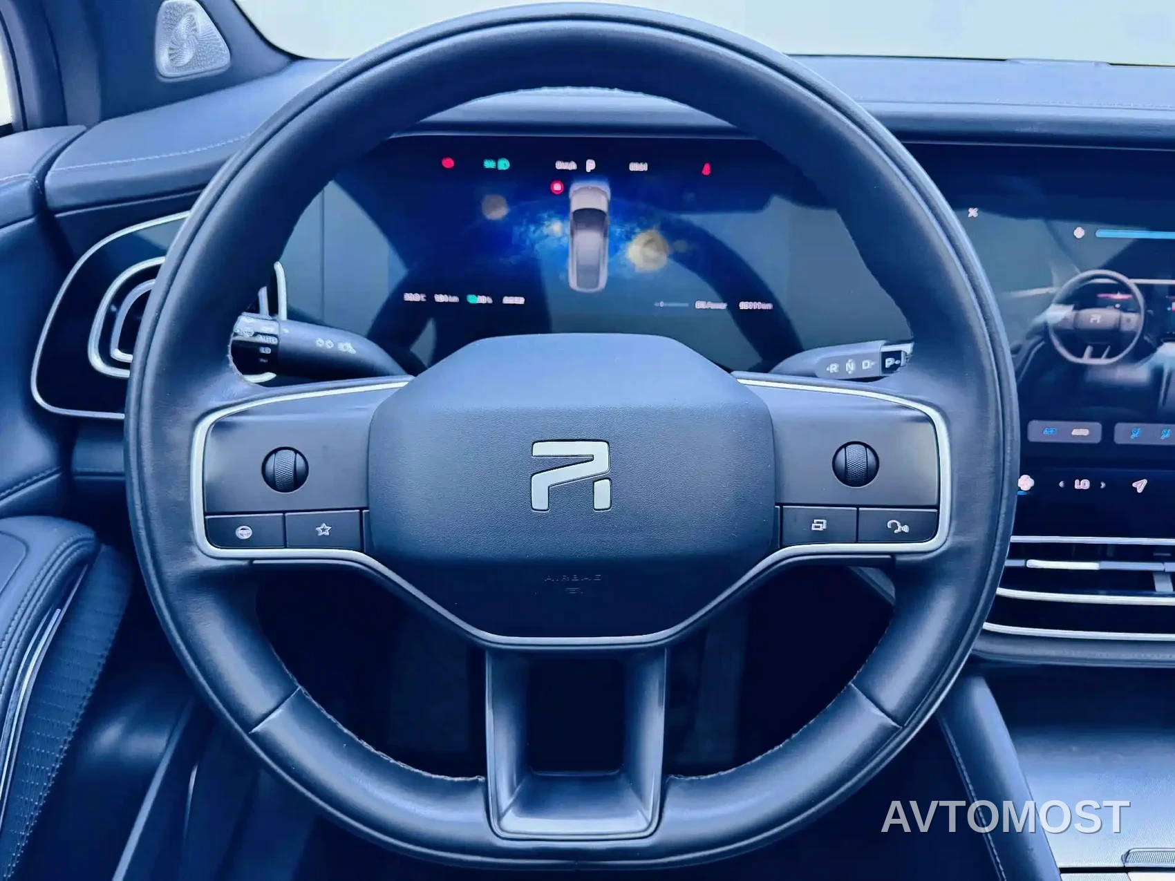 Roewe Feifan R7 2023 Long Range Screen Dominator Edition — фото 12