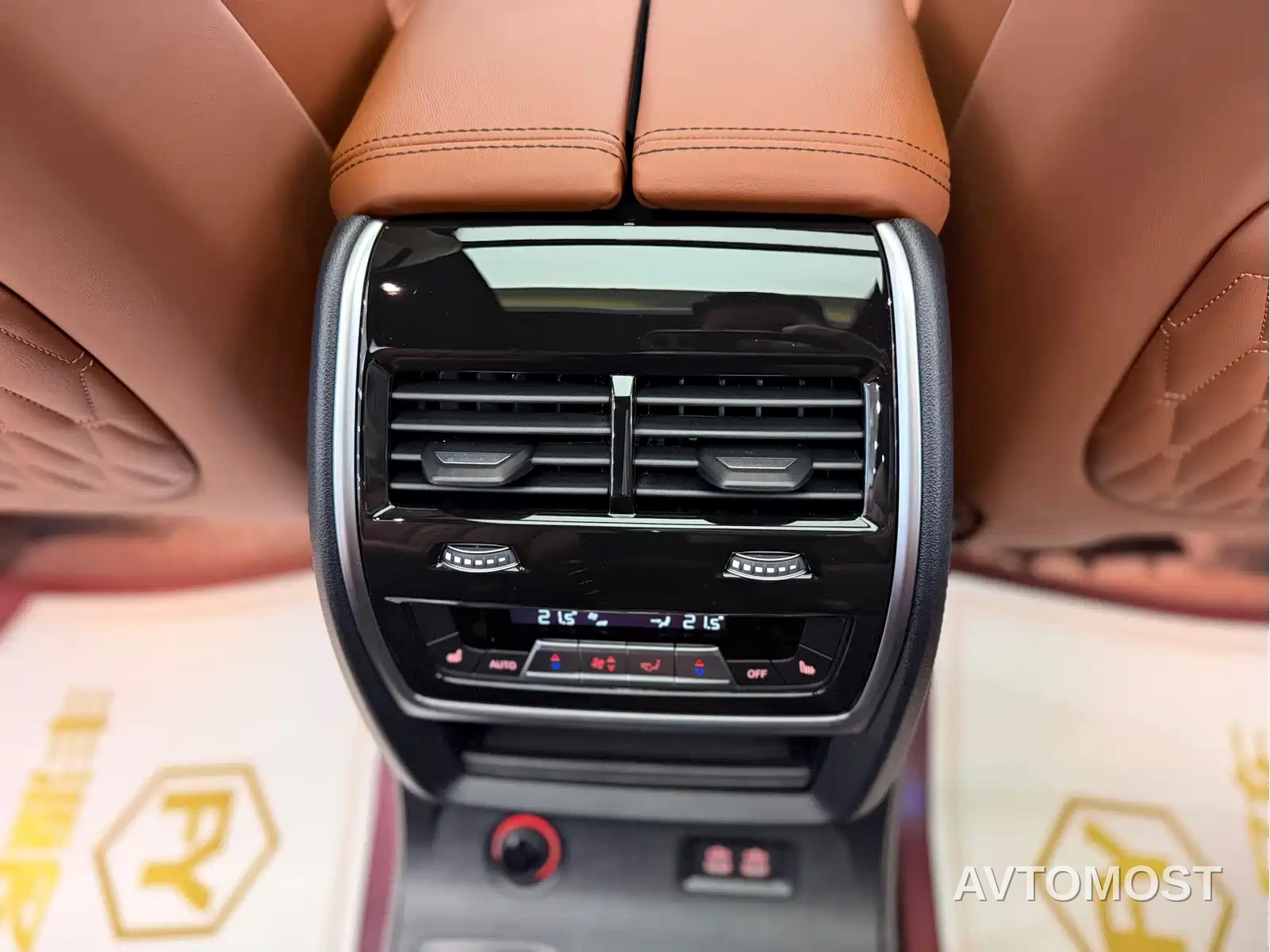 BMW X7 2023 xDrive40i Executive M Sport Package — фото 10