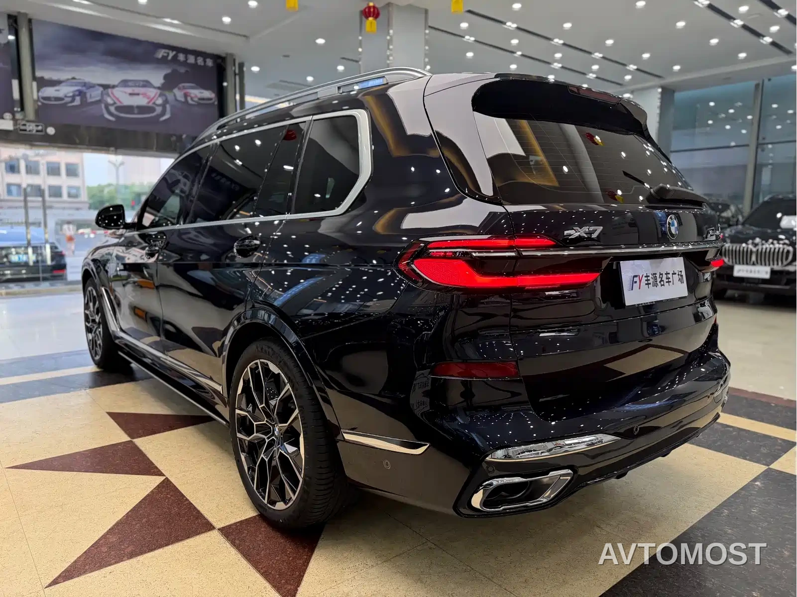 BMW X7 2023 xDrive40i Executive M Sport Package — фото 31