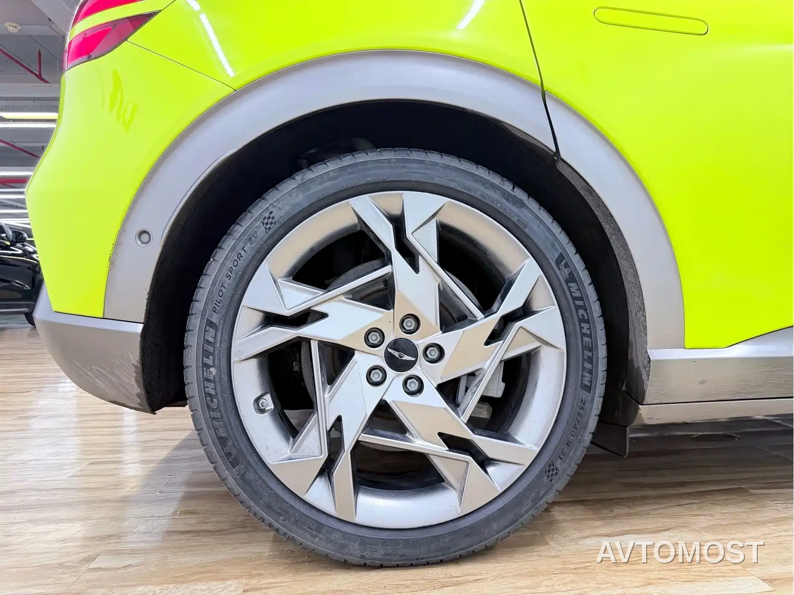 Genesis GV60 2023 Dual Motor AWD High Performance Flagship — фото 9