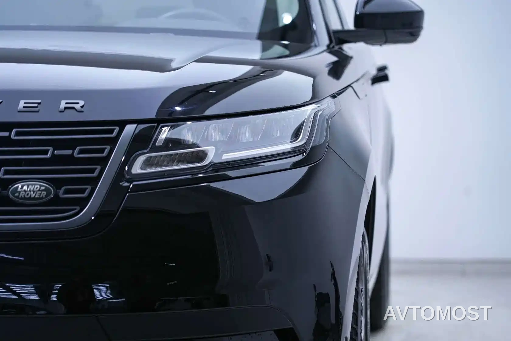 Land Rover Range Rover Velar 2024 S — фото 7