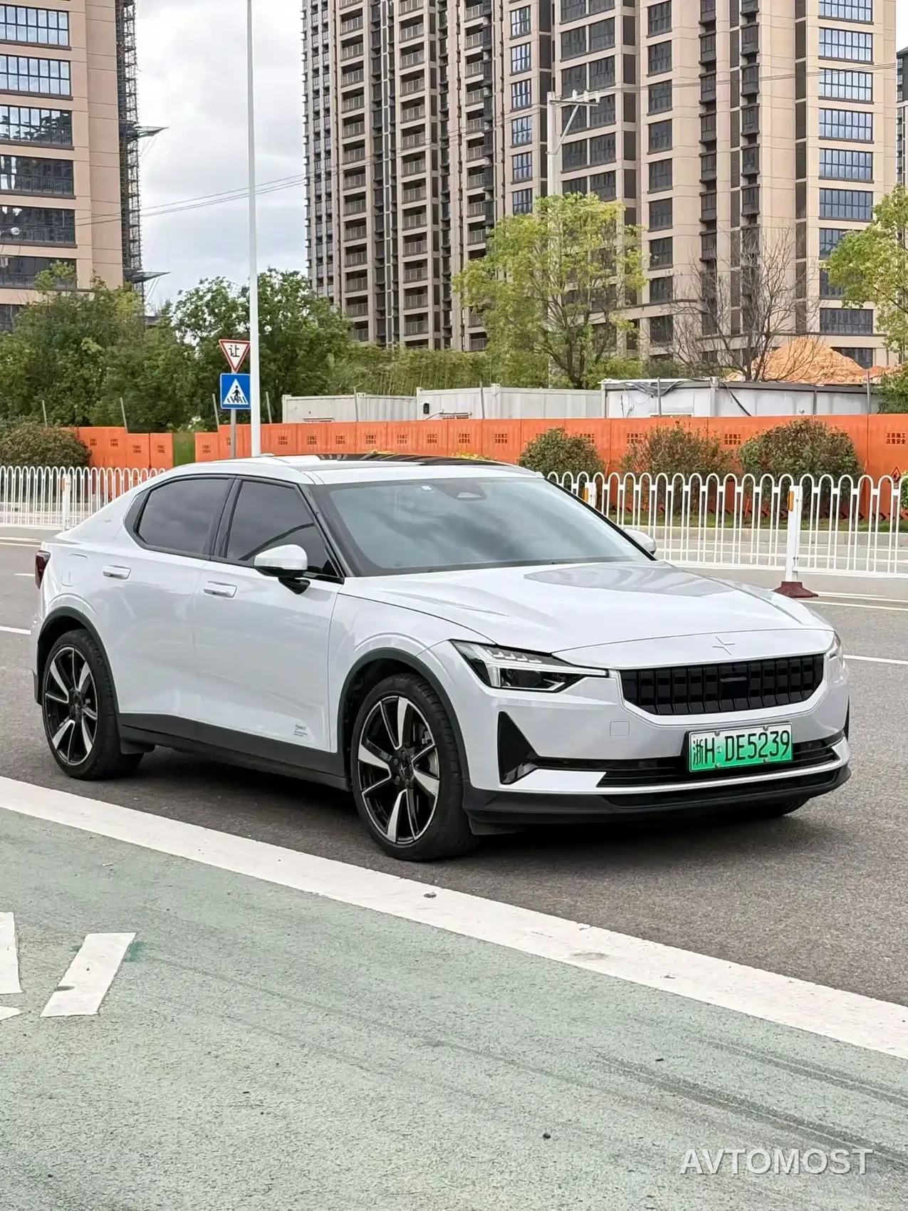 Polestar 2 2021 Single Motor Standard Range — фото 3
