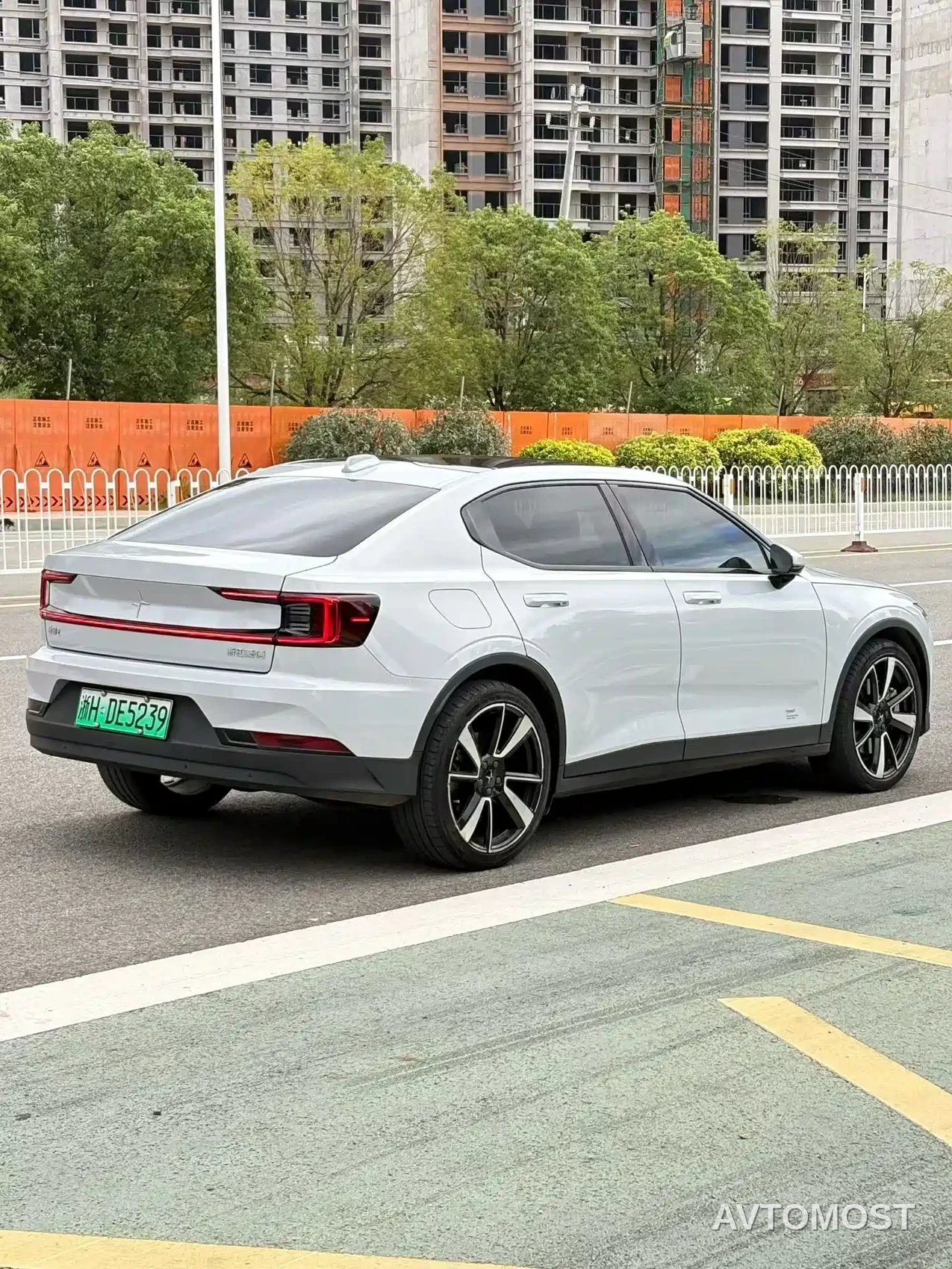 Polestar 2 2021 Single Motor Standard Range — фото 7