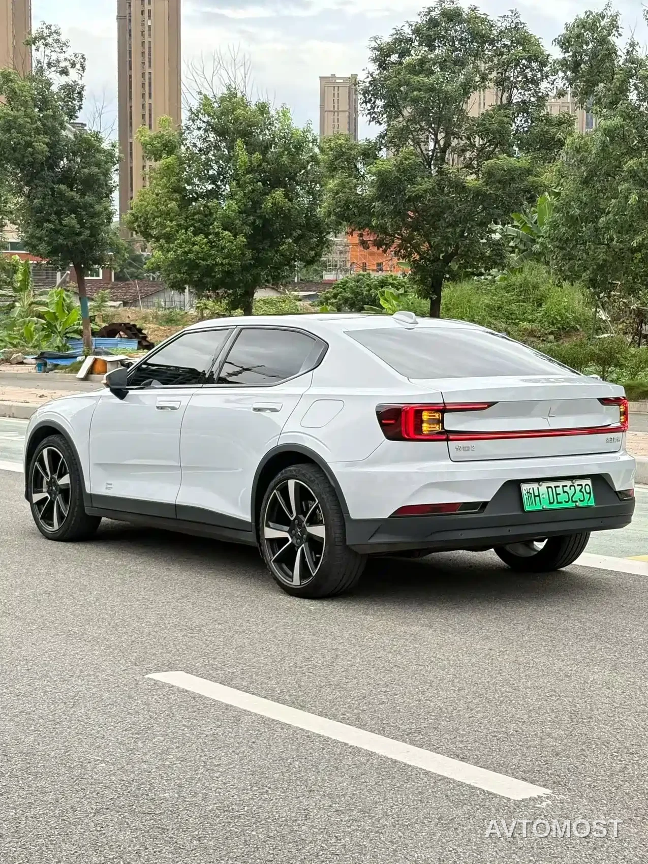 Polestar 2 2021 Single Motor Standard Range — фото 9