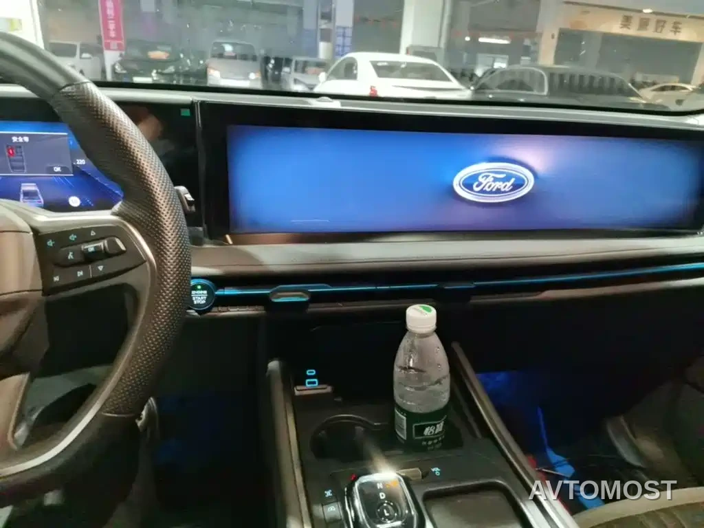 Ford Edge 2023 Edge L 2.0T EcoBoost FWD 7-Seater Luxury — фото 12