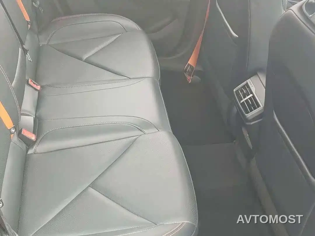 Changan UNI-V 2022 1.5T Sport Edition — фото 7