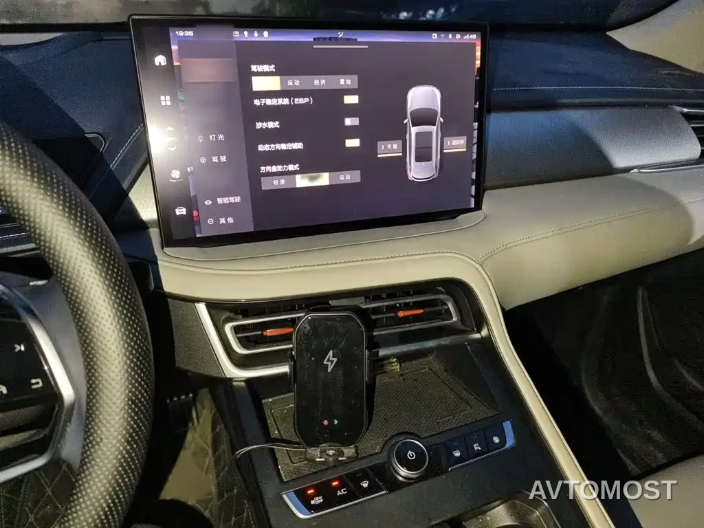 WEY Macchiato DHT-PHEV 2021 1.5L Special Tuned Edition — фото 6