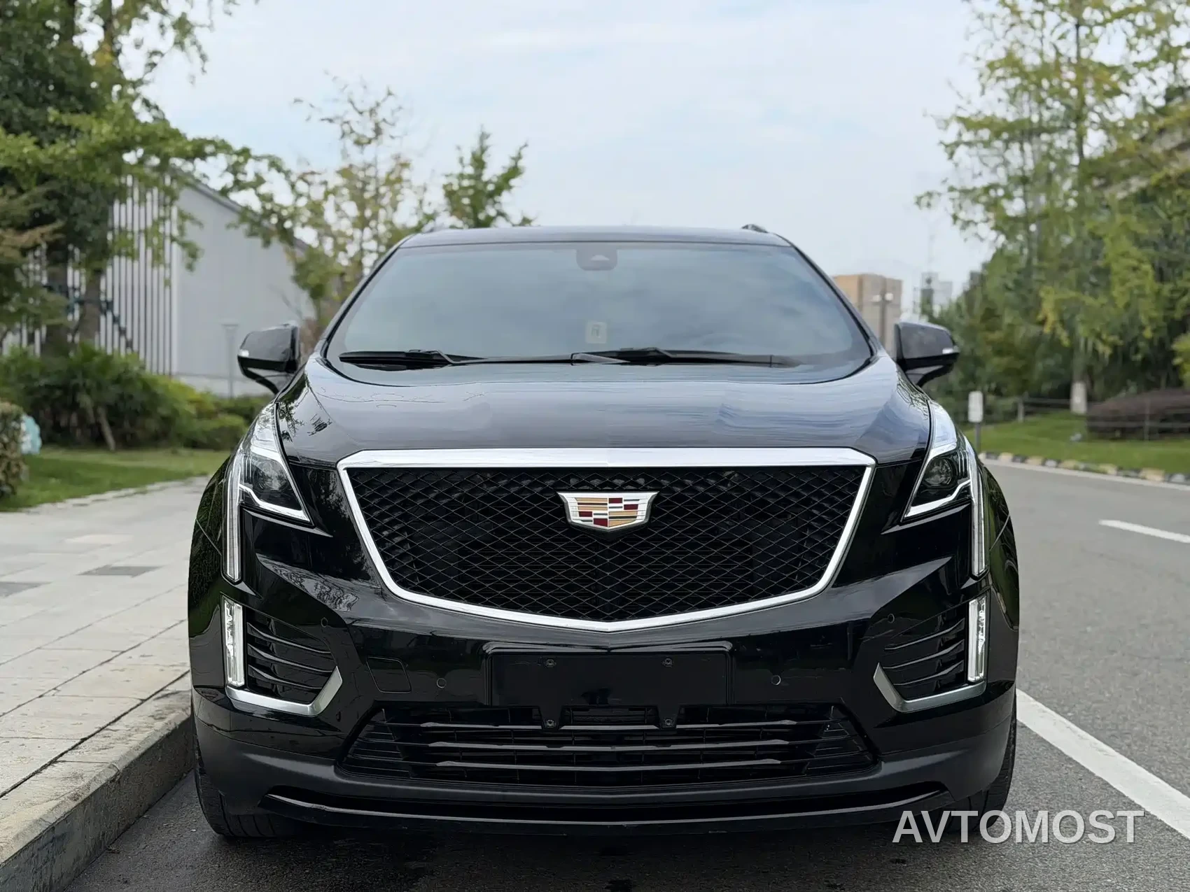 Cadillac XT5 2022 2.0T AWD Luxury (Hummingbird Edition) — фото 2
