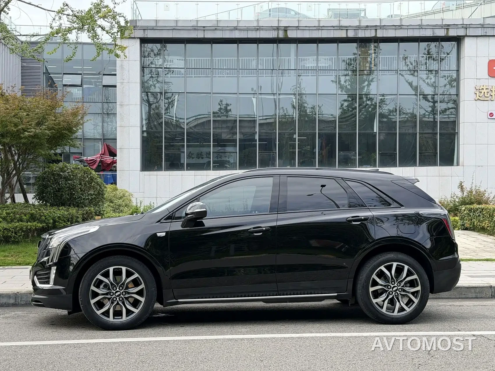 Cadillac XT5 2022 2.0T AWD Luxury (Hummingbird Edition) — фото 3