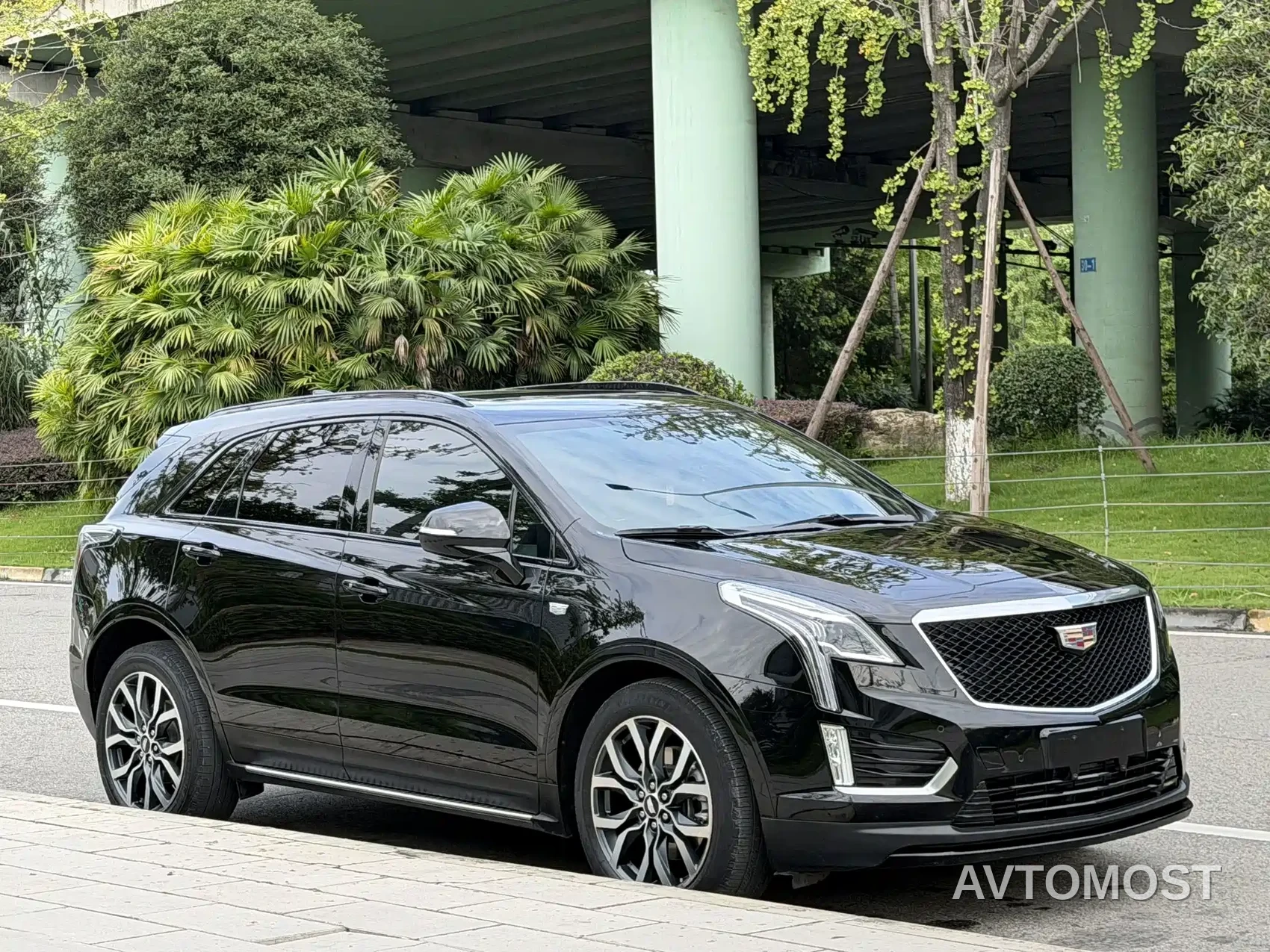 Cadillac XT5 2022 2.0T AWD Luxury (Hummingbird Edition) — фото 6