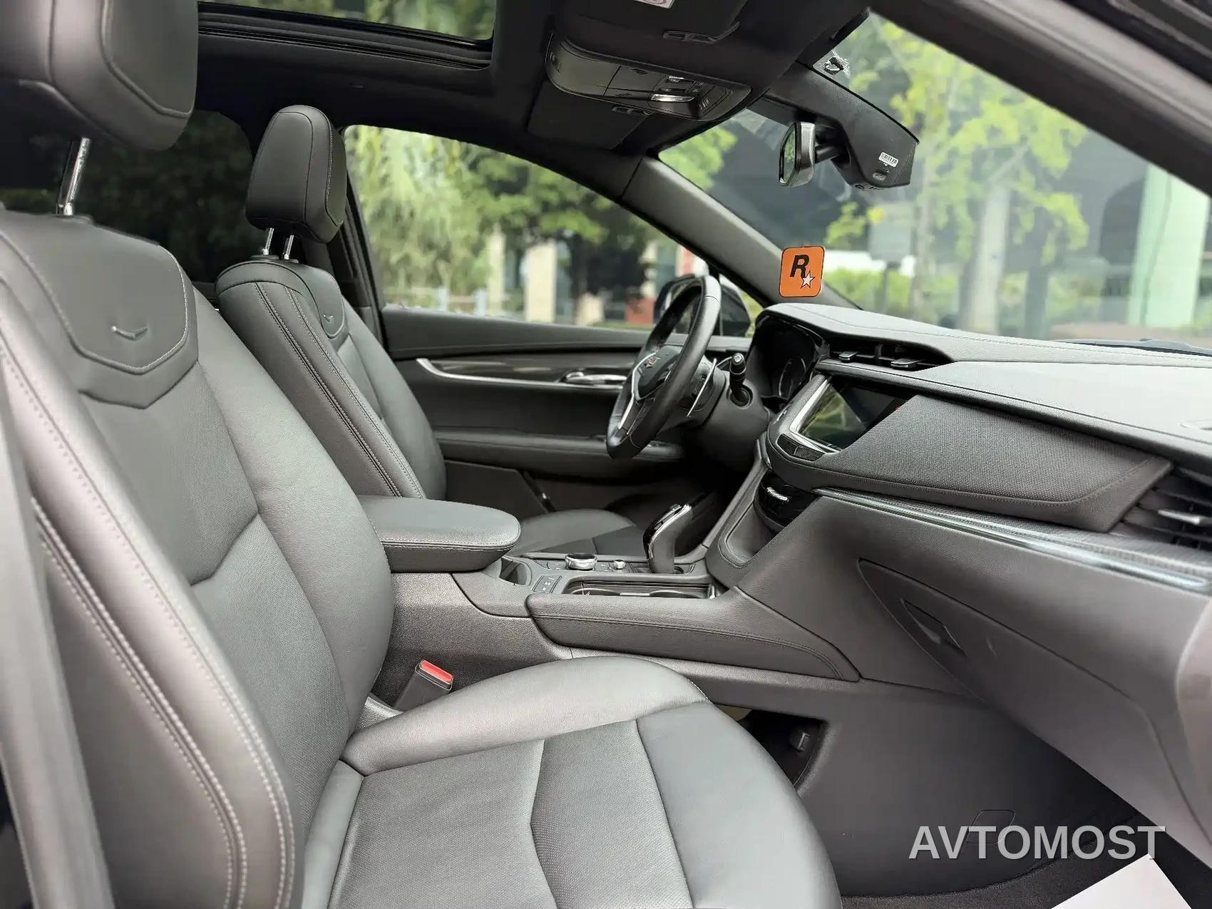 Cadillac XT5 2022 2.0T AWD Luxury (Hummingbird Edition) — фото 13
